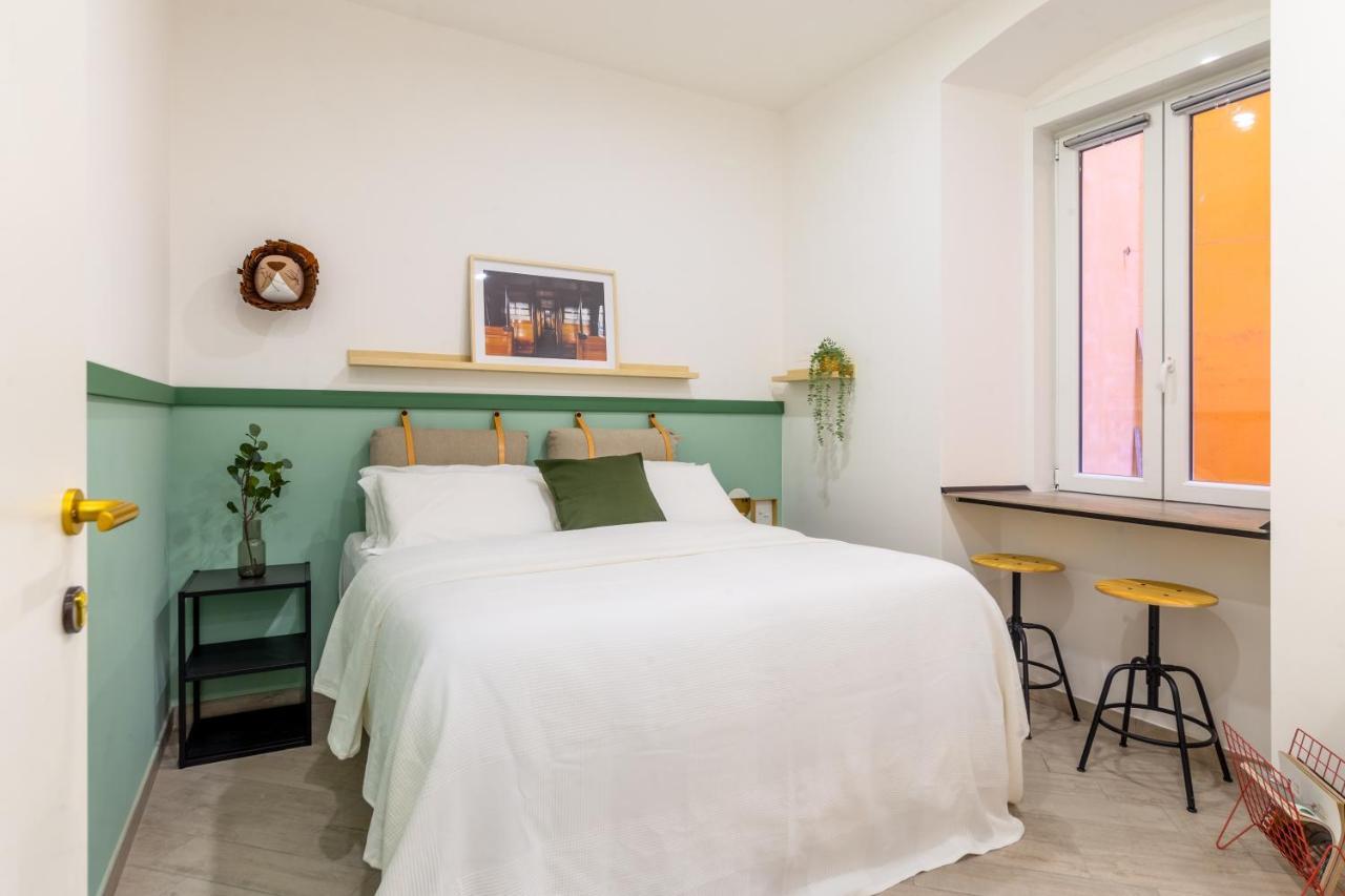 Lovely And Tiny Pied-A-Terre In The City Center Trieste Bagian luar foto