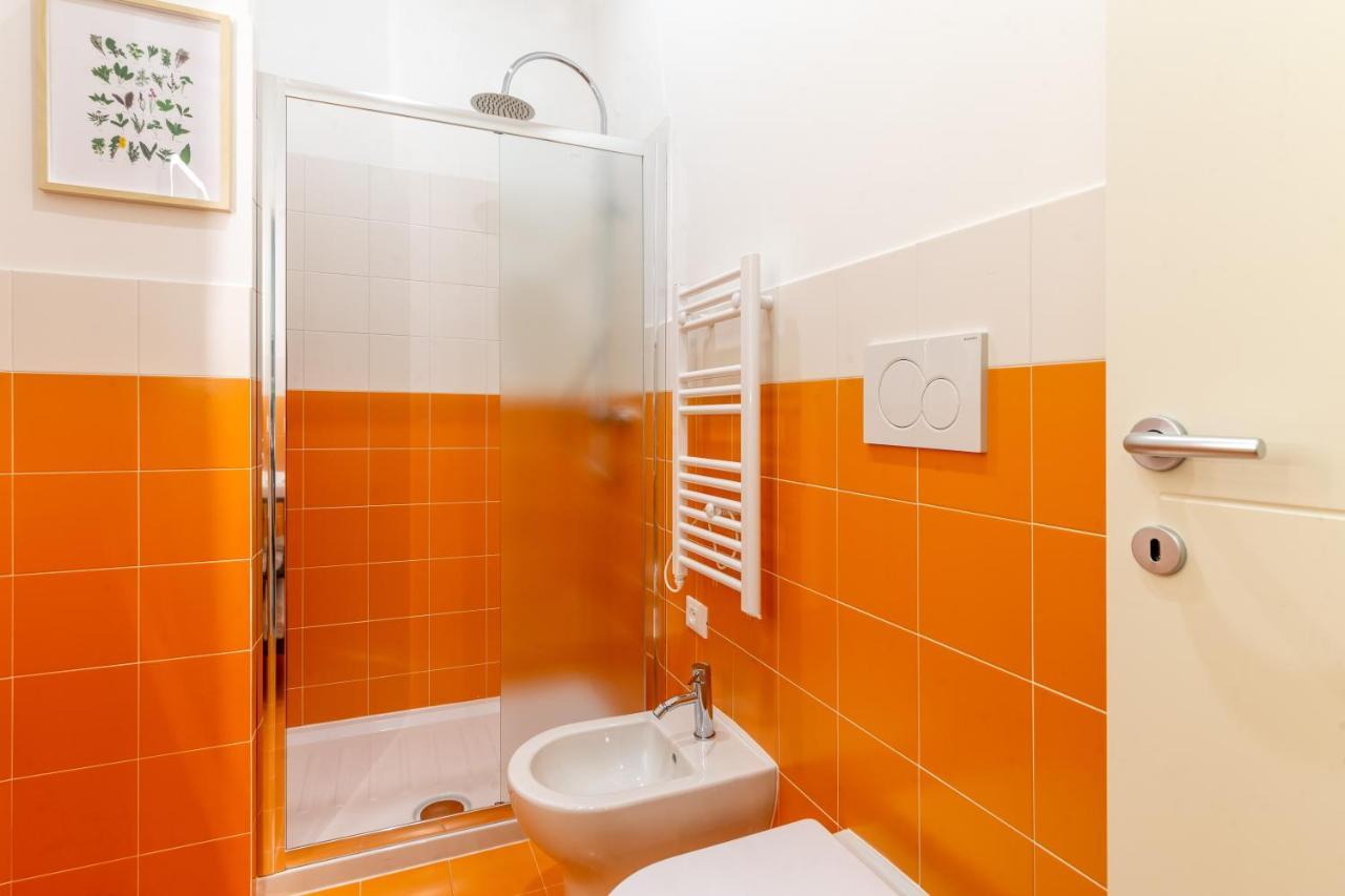 Lovely And Tiny Pied-A-Terre In The City Center Trieste Bagian luar foto