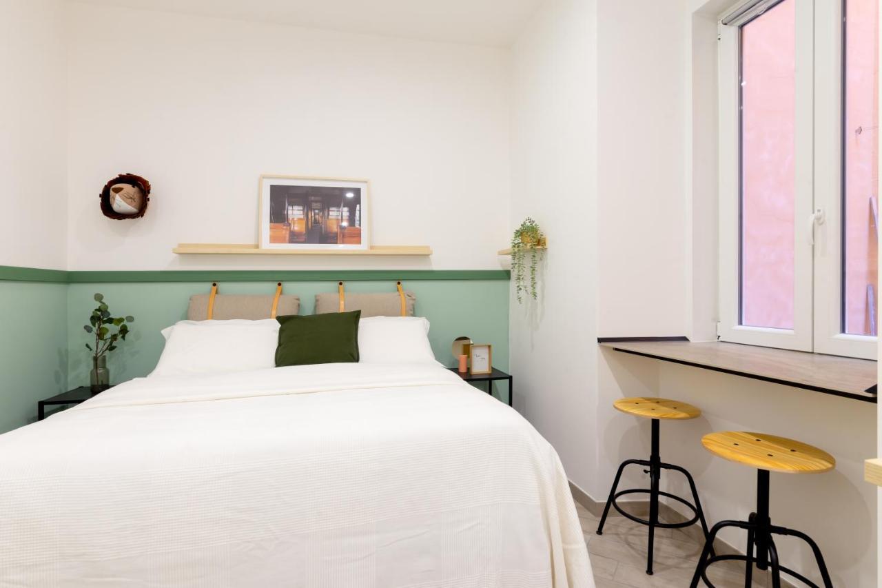 Lovely And Tiny Pied-A-Terre In The City Center Trieste Bagian luar foto